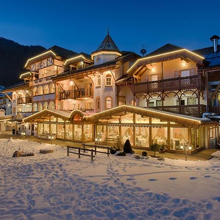 Rene Dolomites Boutique Hotel Поцца-ди-Фасса Экстерьер фото