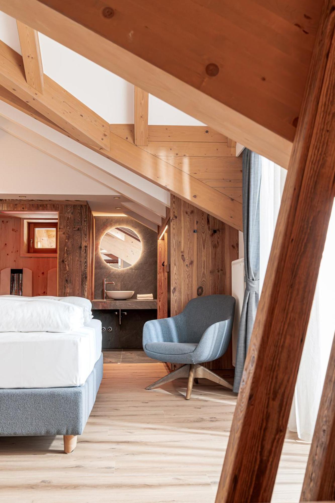 Rene Dolomites Boutique Hotel Поцца-ди-Фасса Экстерьер фото