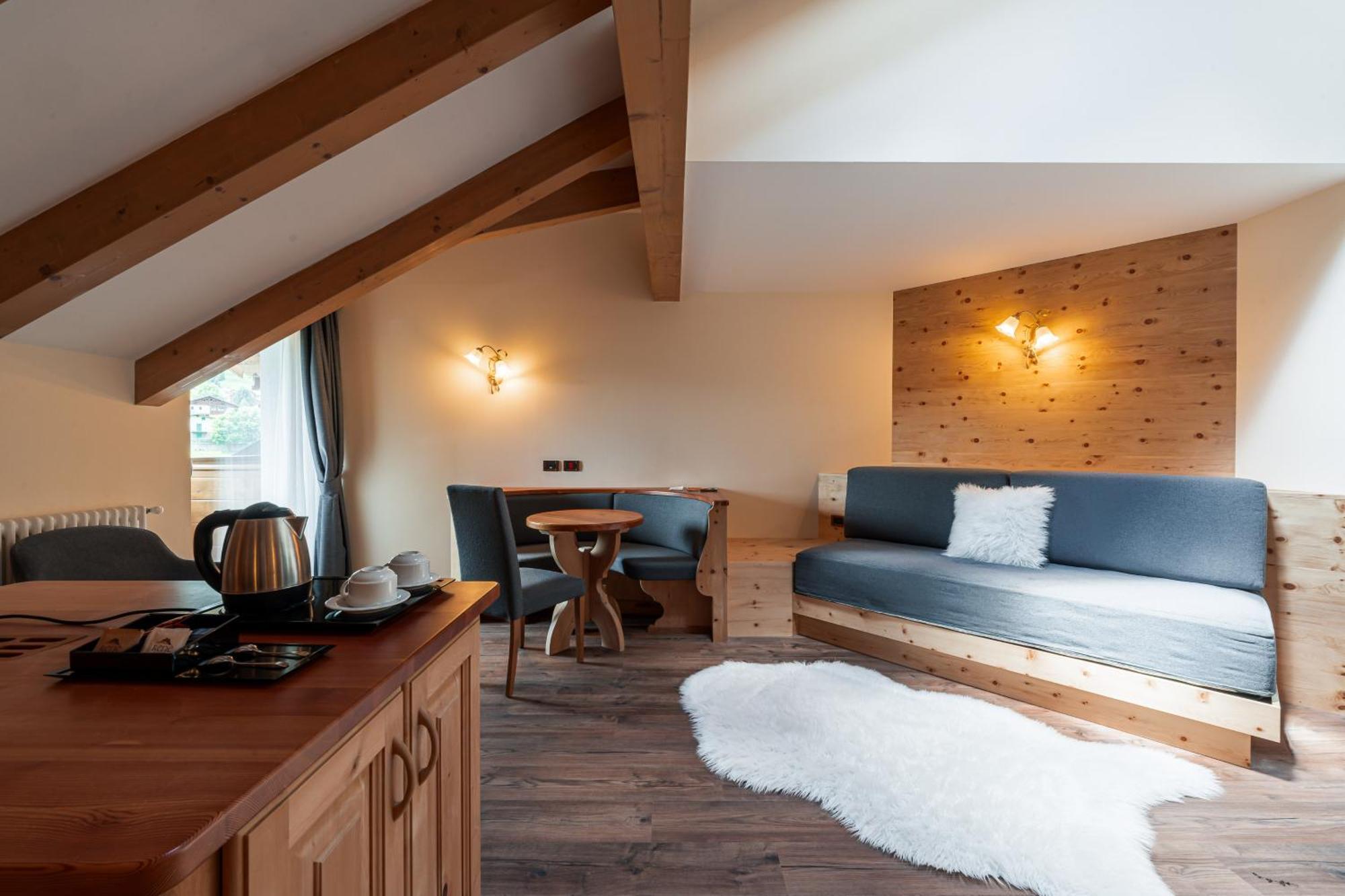 Rene Dolomites Boutique Hotel Поцца-ди-Фасса Экстерьер фото