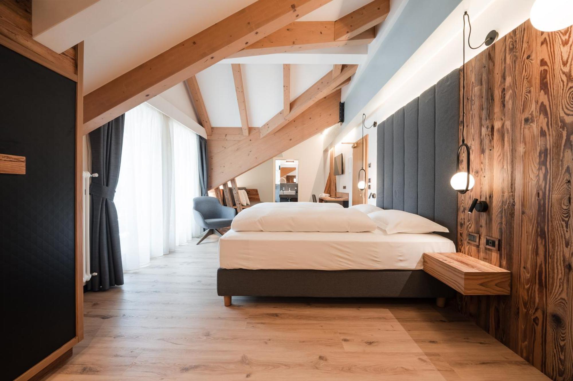 Rene Dolomites Boutique Hotel Поцца-ди-Фасса Экстерьер фото