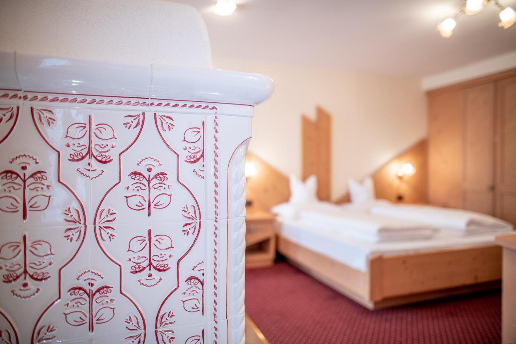Rene Dolomites Boutique Hotel Поцца-ди-Фасса Номер фото